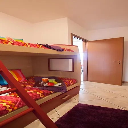 Sleeps 4 Pool *
