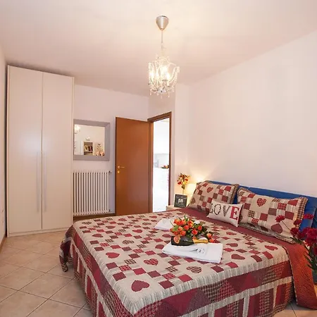 Sleeps 4 Pool *