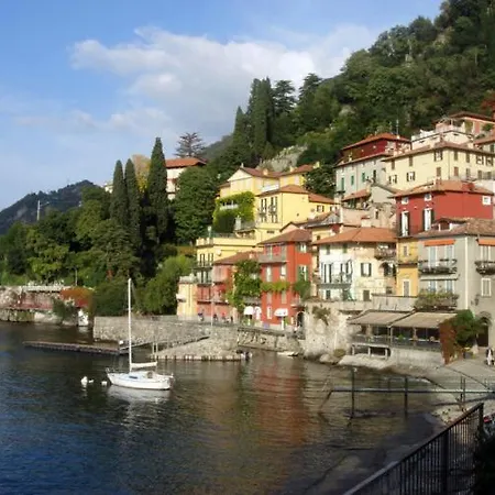 Sleeps 4 Pool Apartment Regoledo